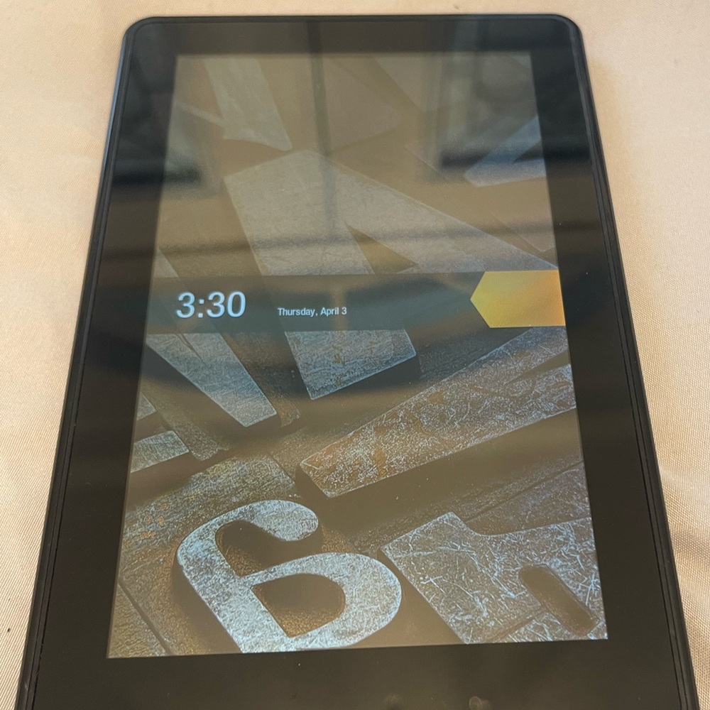 Amazon Black Portable Handheld Tablet - Picture 2 of 5